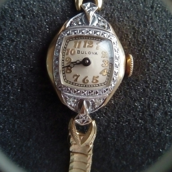Bulova Vintage Watch - Picture 9 of 10